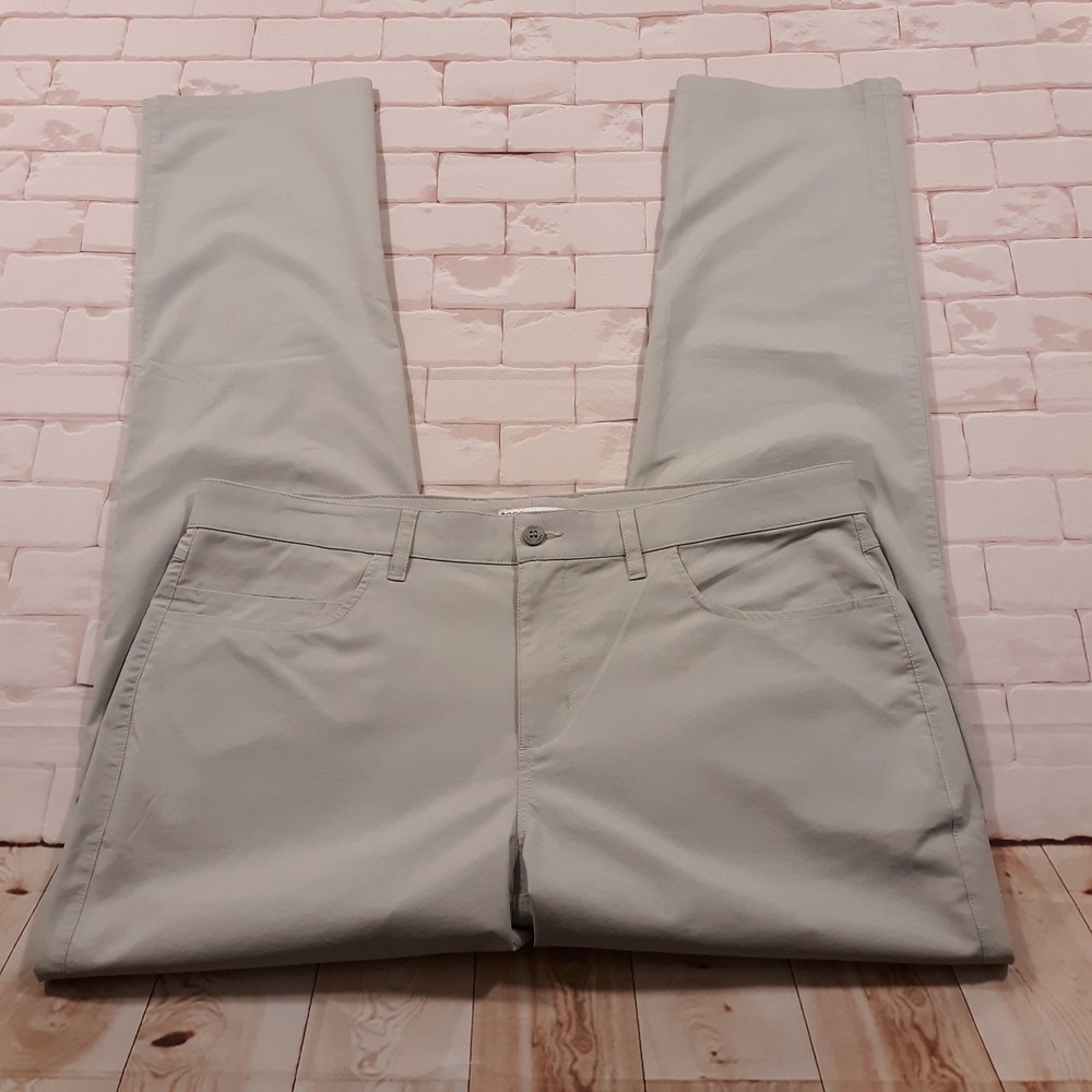 Tasc Performance Chino Pants Mens 38 x 34 Flat Front Tapered Leg Light Gray